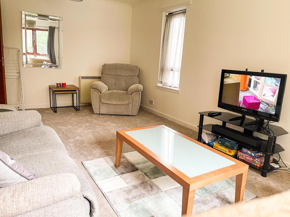 Spacious, Central And Newly Decorated Apartment エディンバラ エクステリア 写真